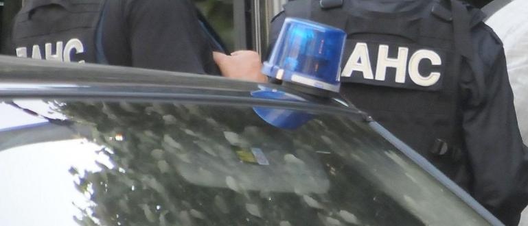 ДАНС провежда акция в офисите на голям производител и търговец